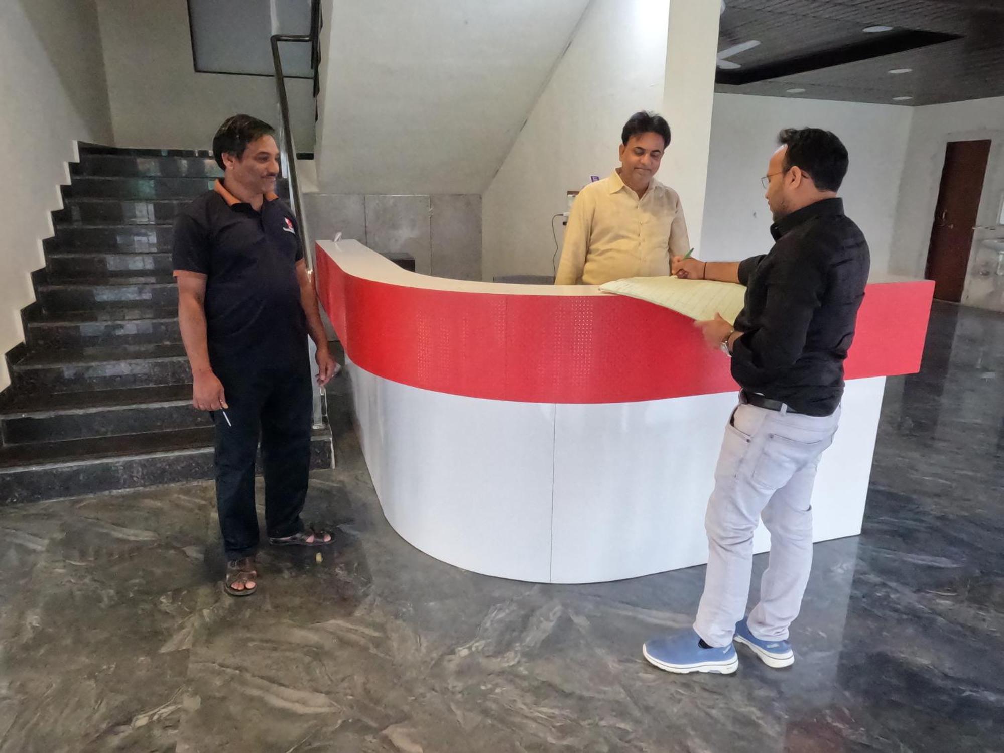 Hotel Sandesh Palace 罗纳瓦拉 外观 照片